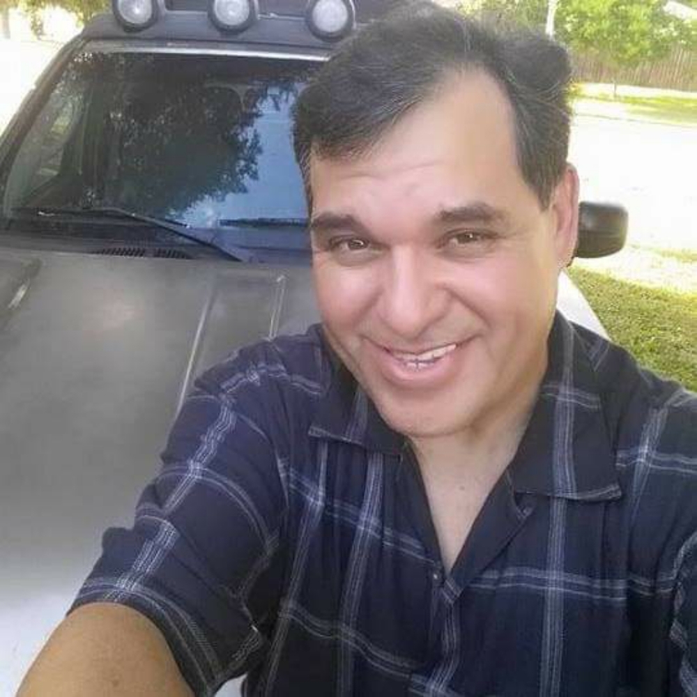 Meet your Posher, Alejandro
